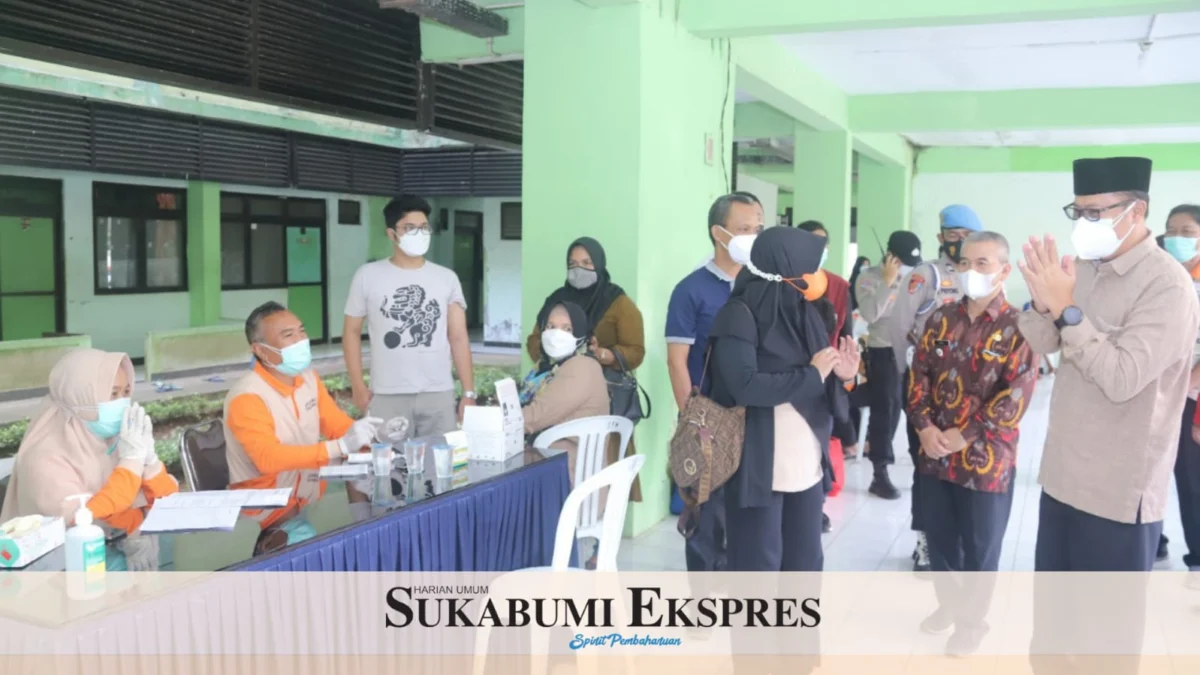 Pemkot Sukabumi Vaksinasi Warga dengan Jemput Bola