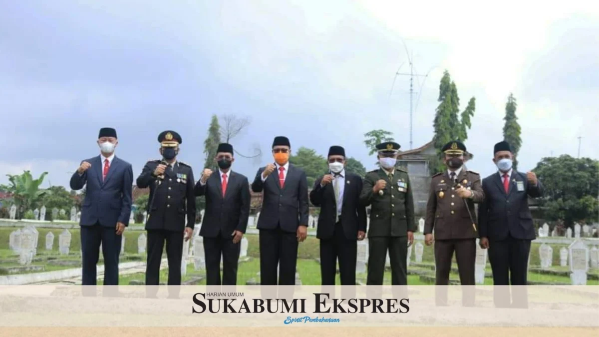 Jajaran Forkominda Kota Sukabumi Ziarah ke Makam Pahlawan