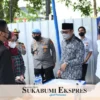 Wali Kota Sukabumi, Achmad Fahmi, meninjau pelaksanaan Operasi Terpadu Tertib Kendaraan Bermotor di Bundaran Tugu Adipura, kemarin (11/11).