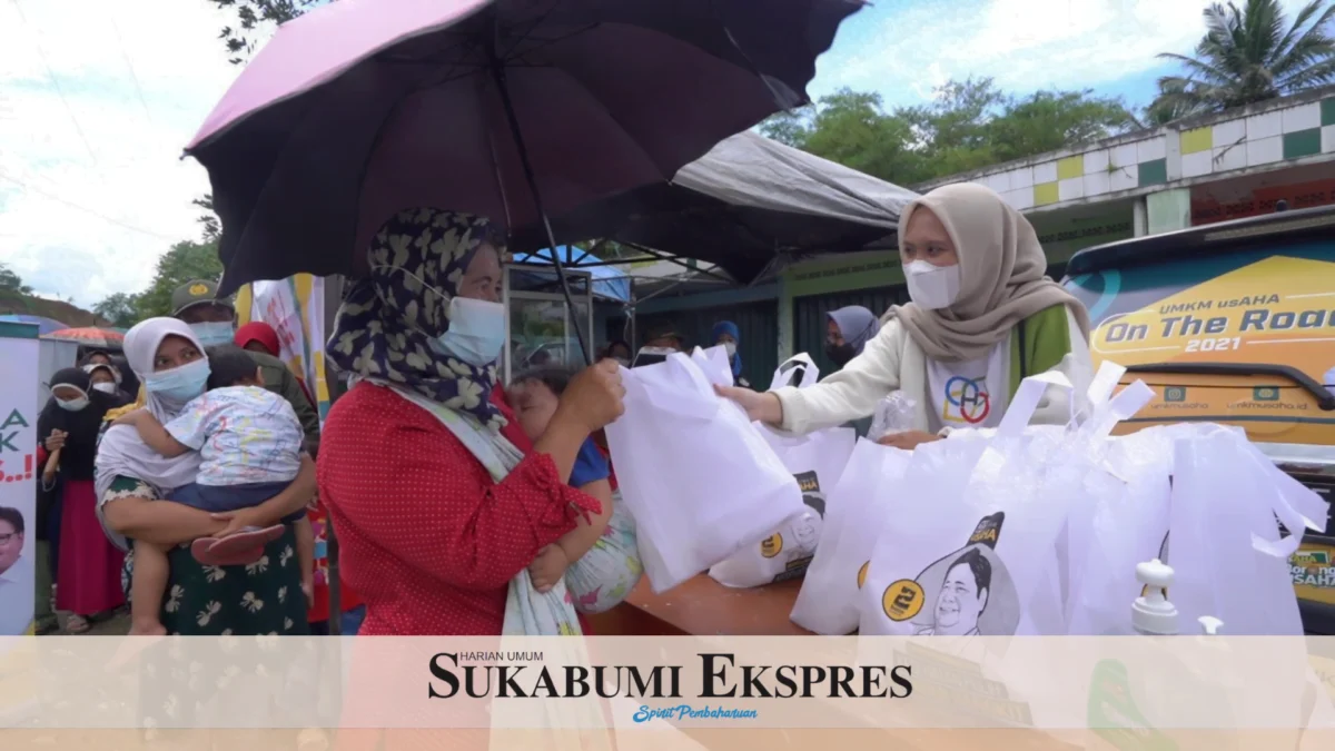 Komunitas UMKM Binaan Airlangga Hartarto Borong Dagangan Kaki Lima di Sukabumi