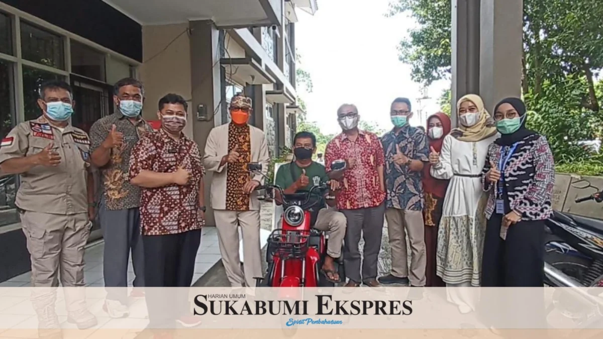 Wali Kota Sukabumi Serahkan