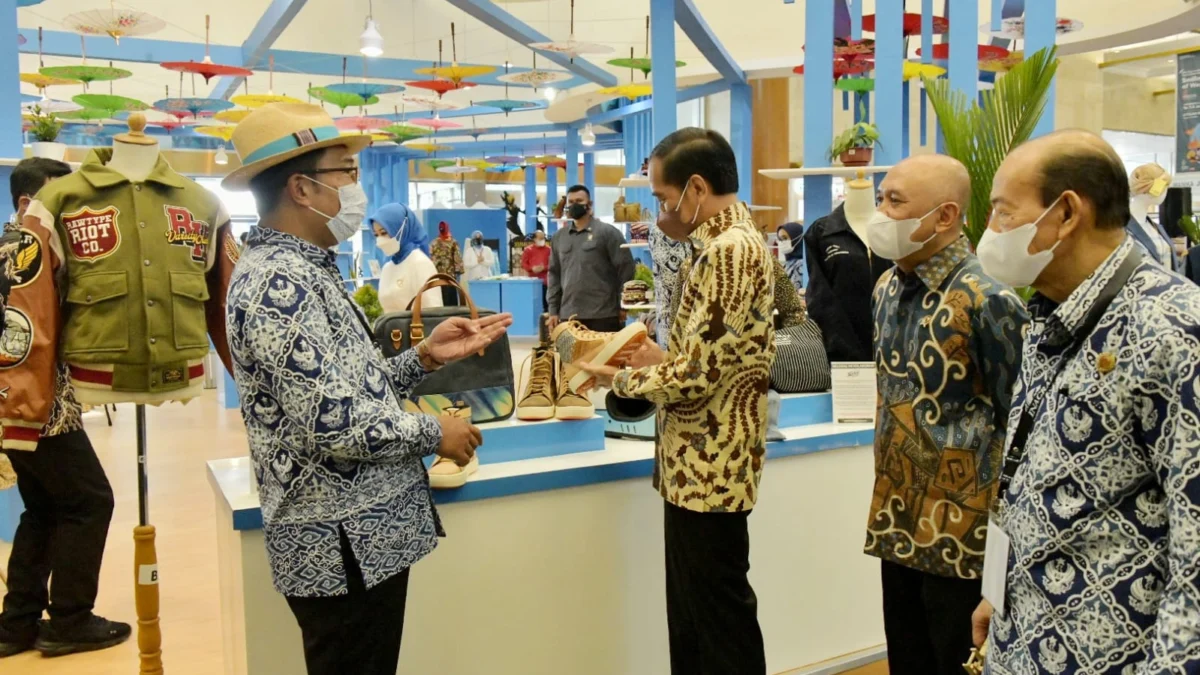 Presiden RI Joko Widodo memesan beberapa produk kerajinan asal Jawa Barat untuk dijadikan suvenir pada perhelatan akbar Presidensi G20.
