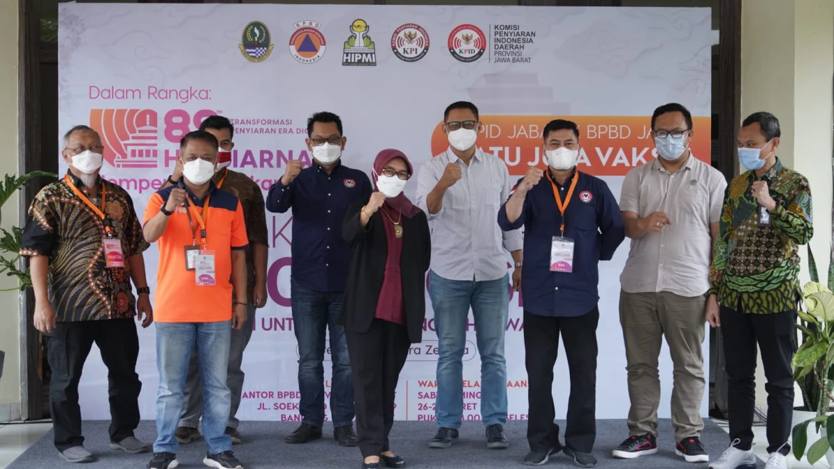 Pemda Provinsi Jawa Barat turut menyukseskan kegiatan Vaksinasi Massal dalam rangka peringatan Hari Penyiaran Nasional ke-89
