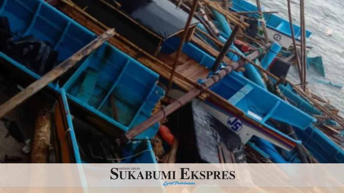 Puluhan Perahu di Pantai Minajaya Rusak, Diterjang Gelombang Pasang dengan Ketinggian di Atas 3 Meter