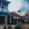 Diduga Korsleting Listrik, Rumah Warga di Pabuaran Sukabumi Terbakar