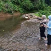 Disnak Tinjau Lokasi Restocking Ikan di Cicurug Manglid Cidahu