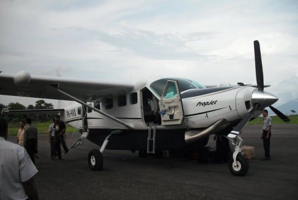 Teroris KKB Bakar Pesawat Susi Air, Sandera Pilot dan Penumpang 