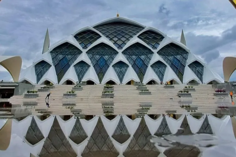 Masjid Raya Al Jabbar, Gedebage, Kota Bandung, Jawa Barat. Kredit Foto: ANTARA/HO-Humas Pemda Jawa Barat