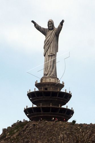 Kemegahan Patung Yesus Memberkati Tana Toraja, Tingginya Kalahkan Patung Yesus Rio de Janeiro Brazil
