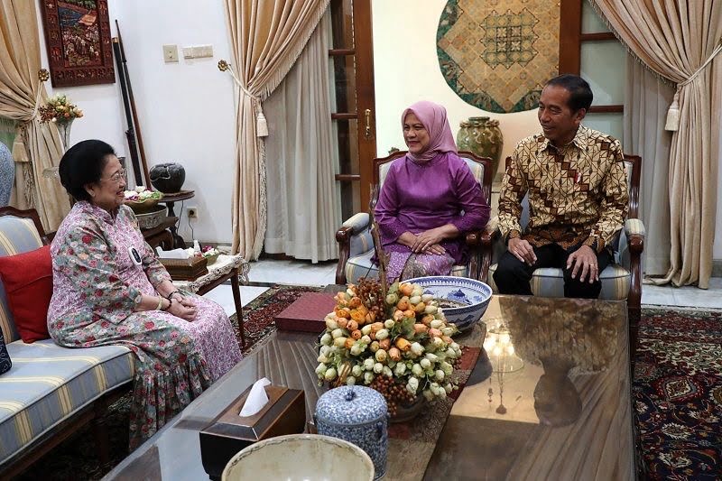 Presiden dan Ibu Negara Sambangi Kediaman Megawati