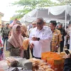 Marwan Ajak Masyarakat Bangga Produk Lokal Disdagin Gelar Bazar Ramadan 1444 Hijrah