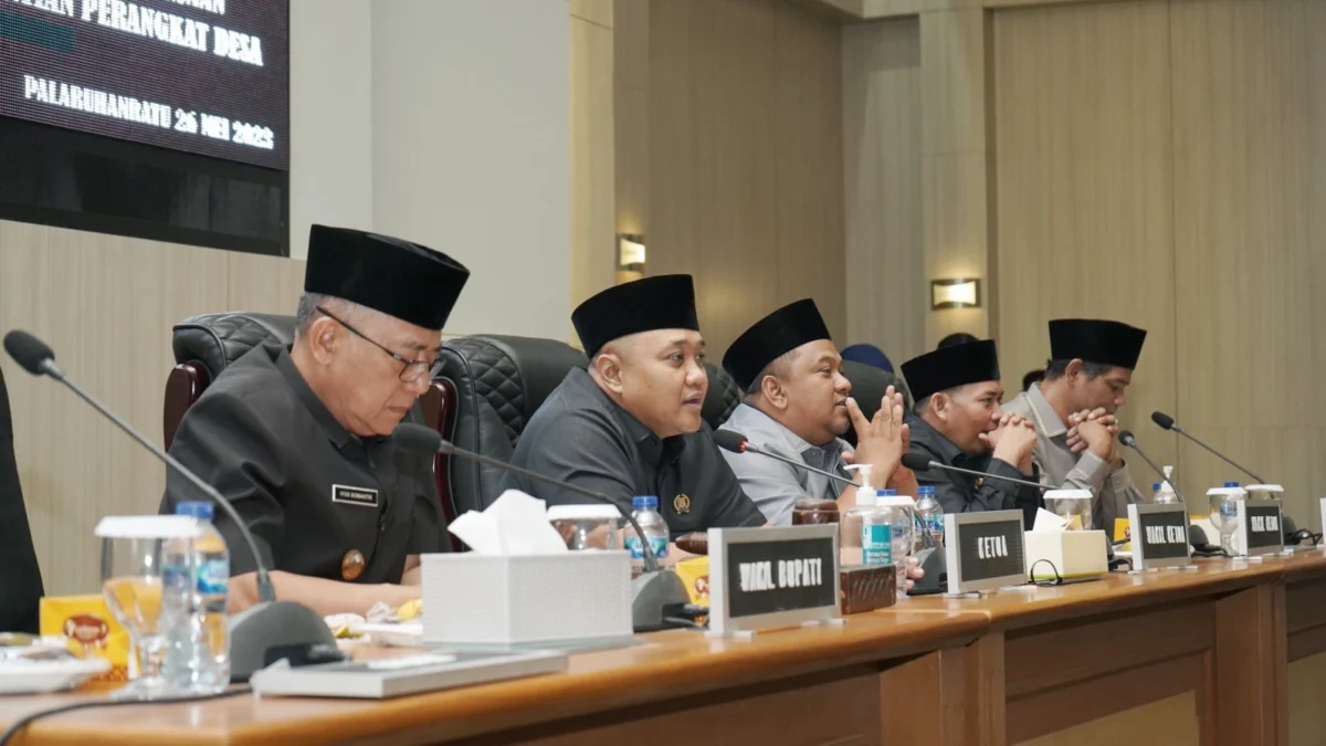 Fraksi DPRD Sampaikan Jawaban Bupati Sukabumi Tentang Dua Raperda