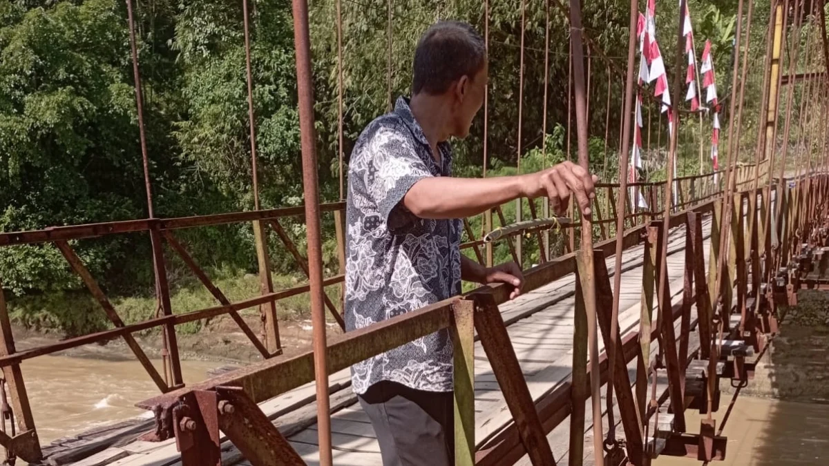 Jembatan Lalay di Bantarkalong Warungkiara Mengkhawatirkan