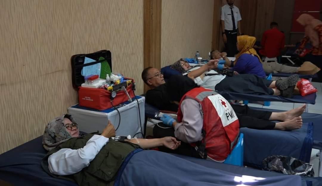 Wakil Bupati Sukabumi Donorkan Darah