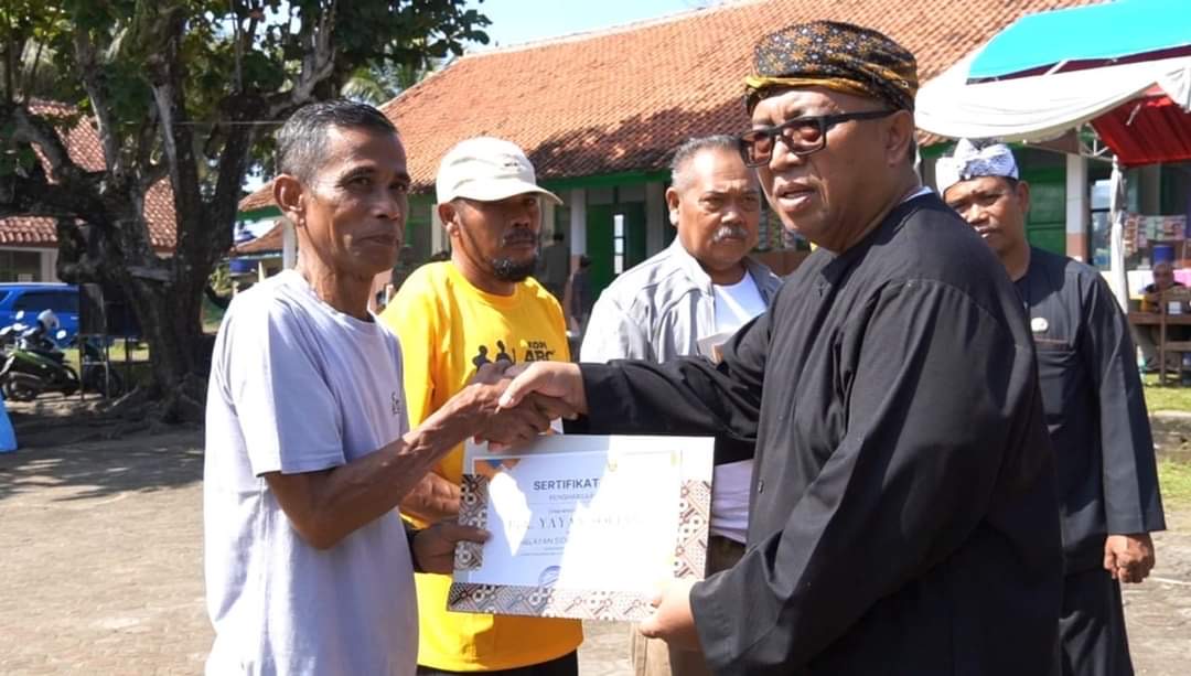 Bupati Sukabumi Imbau Nelayan Tegalbuleud Jaga Kekompakan