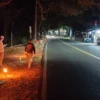 Kecewa PJU tak Diperbaiki, Warga Pasang Obor di Ruas Jalan Nasional