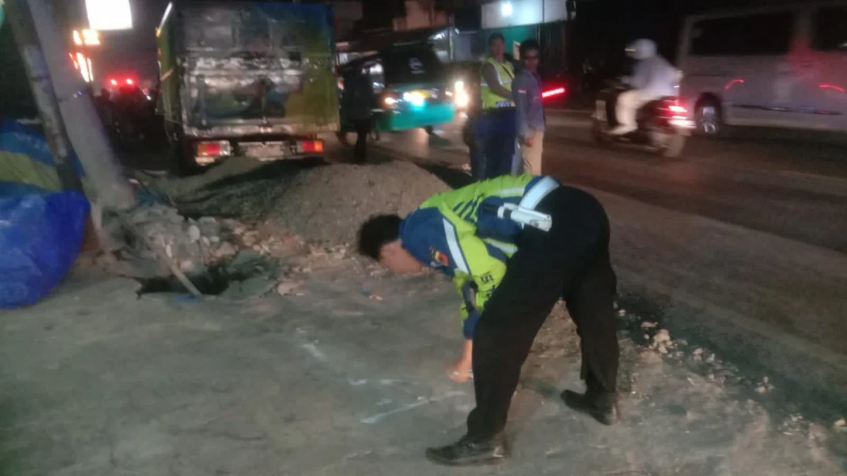 Korban Laka di Jalan Raya Sukabumi-Bogor Dievakuasi Satuan Lantas