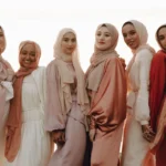 7 Inspirasi OOTD Kondangan Hijab yang Simple dan Anggun
