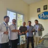Memperingati Hari Pelanggan Nasional, PLN UP3 Sukabumi Kunjungi Pelanggan