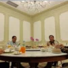 Jokowi Jamu Tiga Capres Makan Siang di Istana