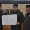 Bupati Sukabumi Sampaikan Raperda Hasil Evaluasi Gubernur