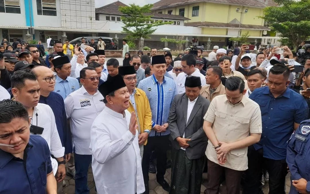 Prabowo Sambangi Pesantren Petinggi PPP di Jabar, Ini Tanggapan UU Ruzhanul Ulum. (ist)