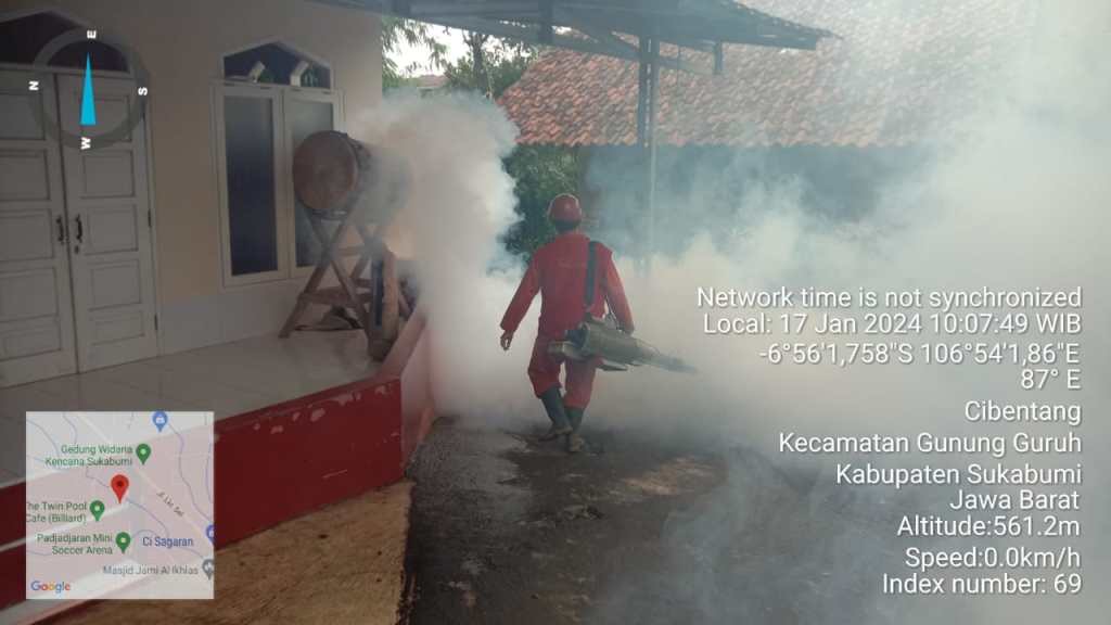 Tekan Penyebaran Kasus Chikungunya, Pemdes Cibentang Lakukan Fogging