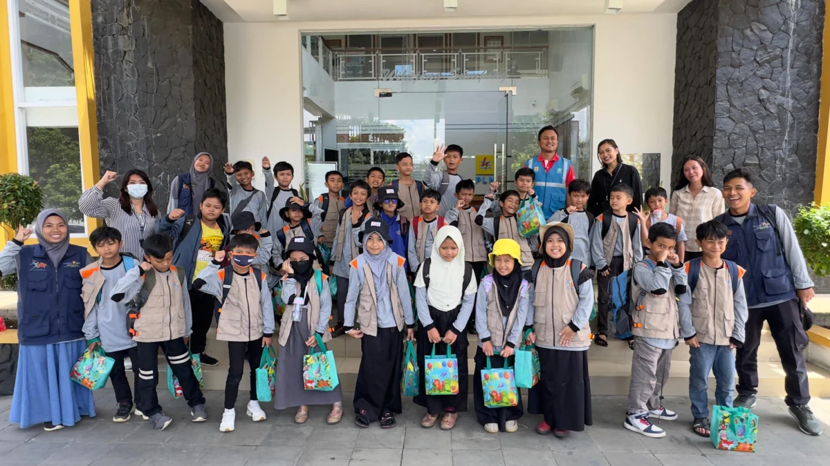 PLN UP3 Sukabumi Mendukung Edukasi Ketenagalistrikan bagi Siswa-Siswi Sekolah Alam Indonesia