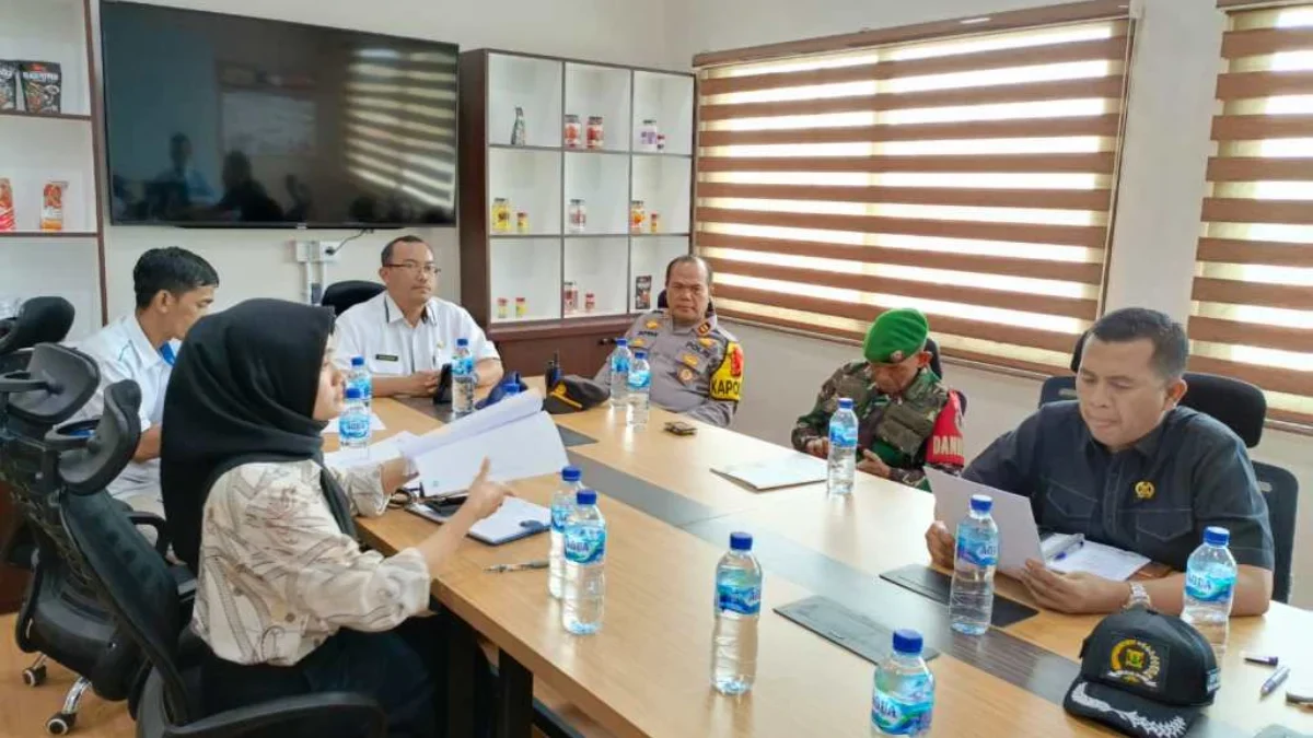 Ketua Komisi IV DPRD Kabupaten Sukabumi, Hera Iskandar bersama Anggota DPRD Dapil II, Teddy Setiadi melakukan