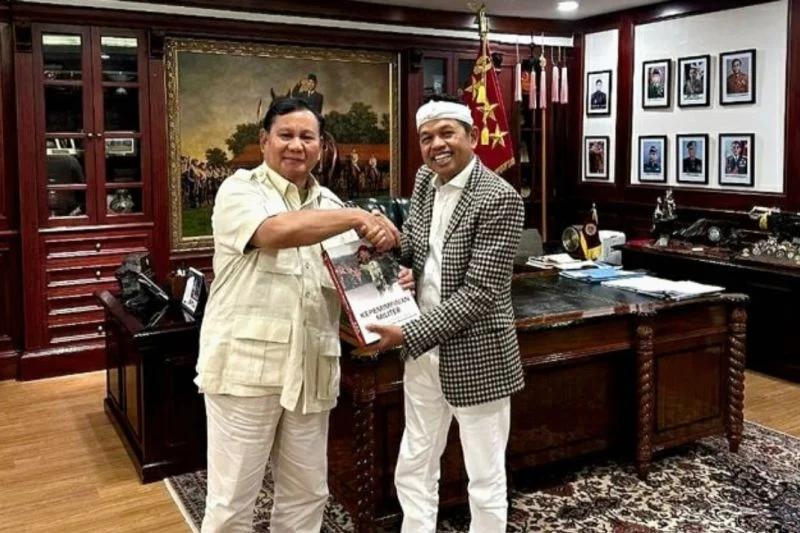 Prabowo Subianto dan Dedi Mulyadi. (ANTARA/Dok Dedi Mulyadi)