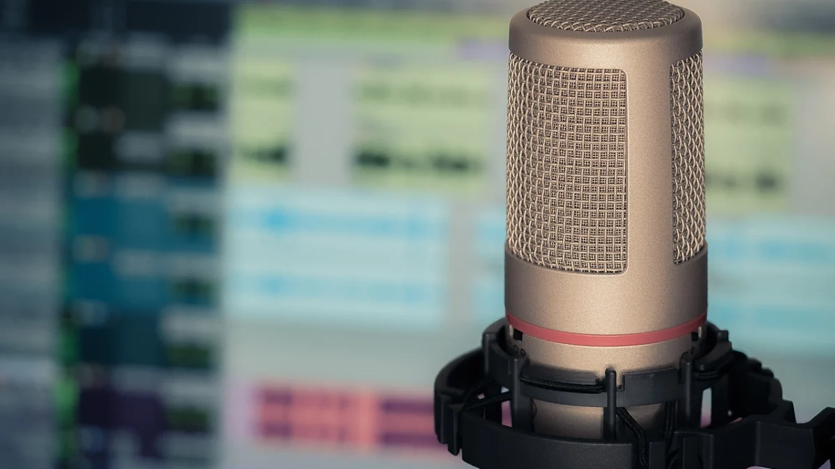 Melangkah ke Dunia Podcasting Panduan Praktis untuk Memulai Podcast Berkualitas Tinggi
