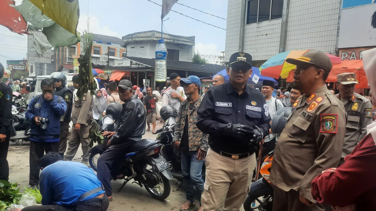 Pj Wali Kota Sukabumi Kusmana Hartadji memimpin Patroli Simpatik